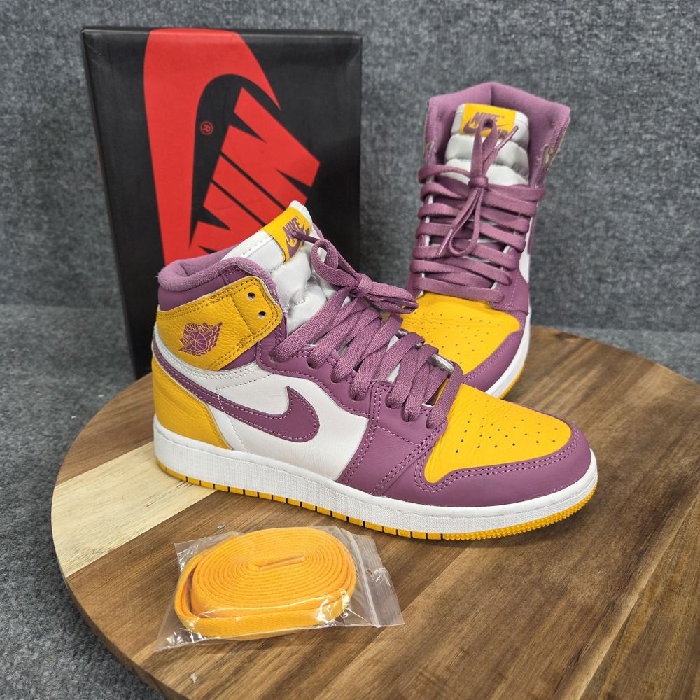 Nike Air Jordan 1 Retro High‎ OG Shoes Youth Size 5Y GS Brotherhood 575441-706